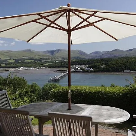 Coed Y Berclas Cottage, Private Orchard With Stunning Views Llandegfan Exterior photo