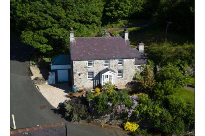 Coed Y Berclas Cottage, Private Orchard With Stunning Views * Llandegfan